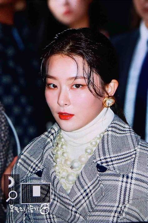 Red Velvet's Seulgi Stuns And Leaves Everyone Breathless At 